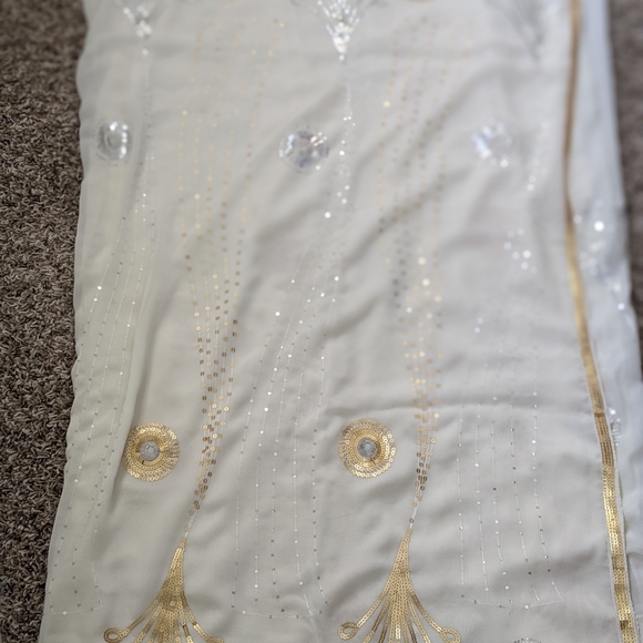 Saree - Picture 4 of 8